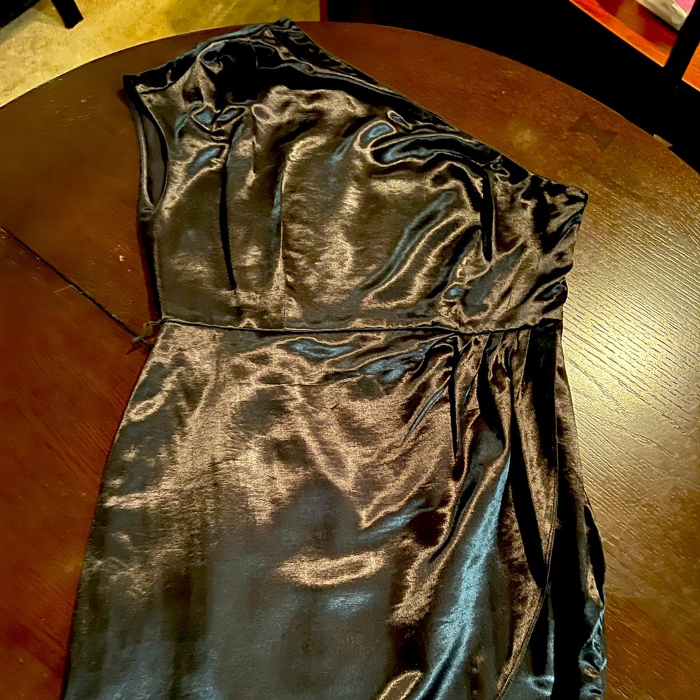 One shoulder black sleek dress size 10 by Michael Kors